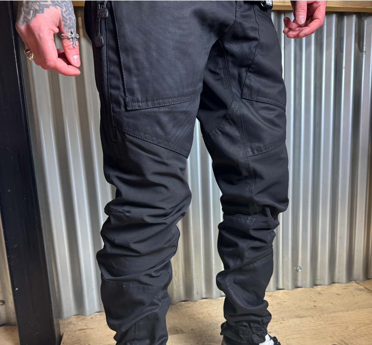 Pantalon CARGO BLK